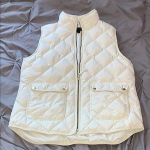 Great condition jcrew puffer vest!